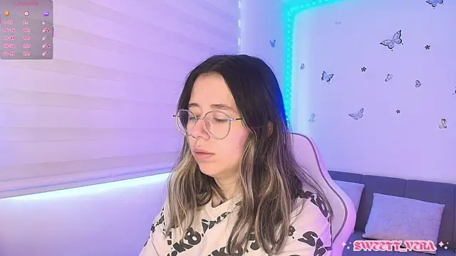 Snapshot of sweettvera chatting on 4, 5, 2026 sweettvera online show from 4, 5, 2026