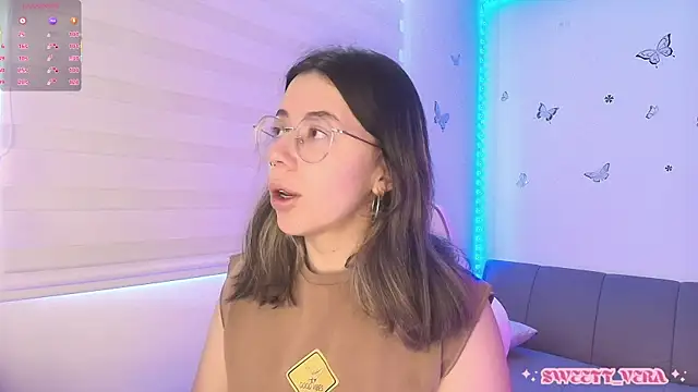 Snapshot of sweettvera chatting on 5, 5, 2026 sweettvera online show from 5, 5, 2026