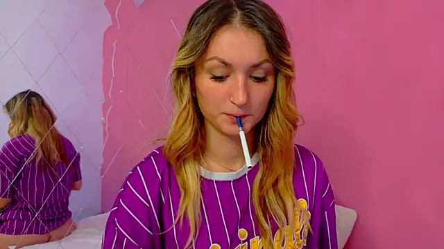 Anaayss  online show from 17, 10, 2025