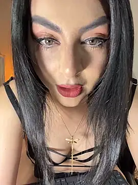 LlianneDiamond1 online show from 12, 2, 2026
