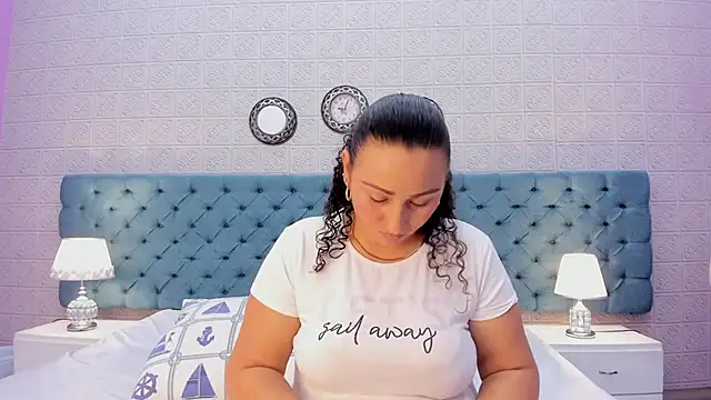 VaniaRose online show from 23, 11, 2025