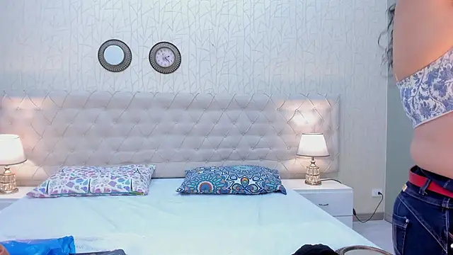 VaniaRose online show from 26, 11, 2025