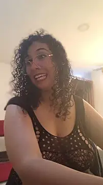 Snapshot of LondonHilton chatting on 3, 5, 2026 LondonHilton online show from 3, 5, 2026