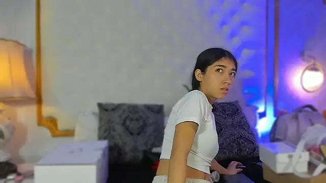 Mariana Kalo online show from 21, 12, 2025