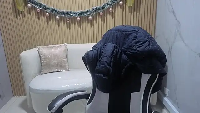 Snapshot of Skyler_Gracee_Tx chatting on 14, 12, 2025 Skyler Gracee Tx online show from 14, 12, 2025