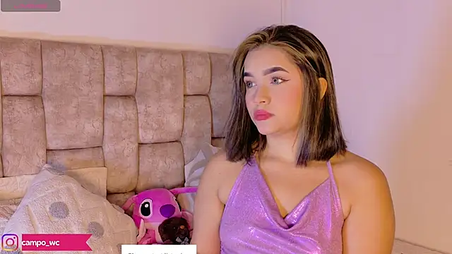 Snapshot of LunaOcampo_ chatting on 14, 10, 2025 LunaOcampo online show from 14, 10, 2025