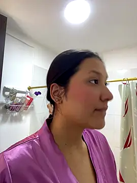 Snapshot of IsabellaJoness_ chatting on 21, 10, 2025 IsabellaJoness online show from 21, 10, 2025