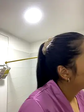 IsabellaJoness  online show from 4, 11, 2025