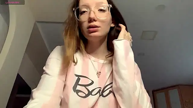 Snapshot of KrystinFunches chatting on 30, 11, 2025 KrystinFunches online show from 30, 11, 2025