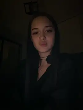 Snapshot of sweetdreams_99 chatting on 13, 11, 2025 sweetdreams 99 online show from 13, 11, 2025