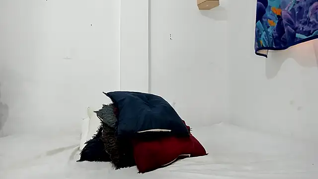 Snapshot of isabella_ma2 chatting on 14, 10, 2025 isabella ma2 online show from 14, 10, 2025