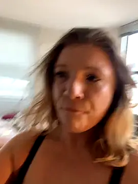 Snapshot of Seturselfonfire chatting on 30, 9, 2025 Seturselfonfire online show from 30, 9, 2025