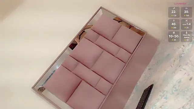 roxanawillts online show from 24, 10, 2025