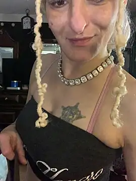 Snapshot of blondebarbiebae chatting on 12, 4, 2026 blondebarbiebae online show from 12, 4, 2026