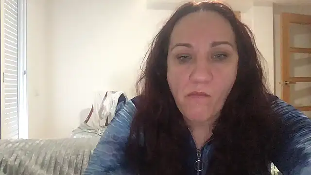 paula19800 online show from 8, 11, 2025