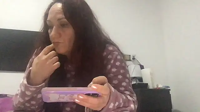 paula19800 online show from 4, 12, 2025