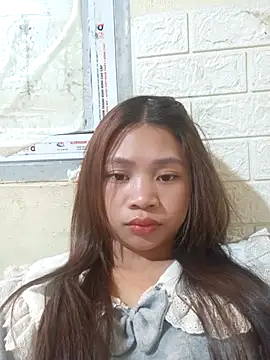 Mayy1 online show from 3, 12, 2025