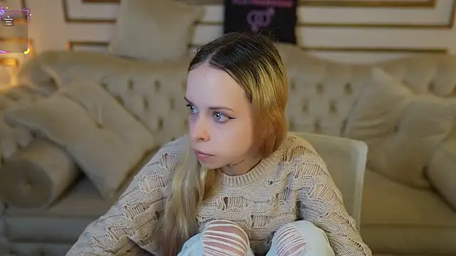 Snapshot of Luchi_Sun chatting on 23, 10, 2025 Luchi Sun online show from 23, 10, 2025