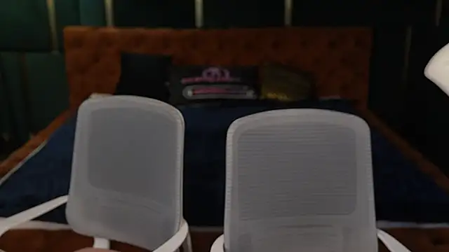 Snapshot of Luchi_Sun chatting on 19, 11, 2025 Luchi Sun online show from 19, 11, 2025