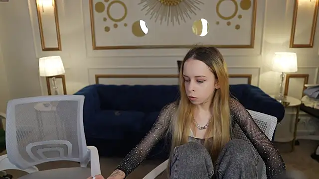 Snapshot of Luchi_Sun chatting on 3, 12, 2025 Luchi Sun online show from 3, 12, 2025