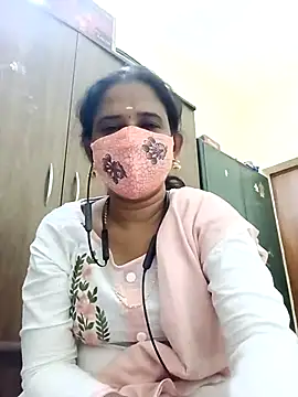 Snapshot of tamil_Boomika chatting on 4, 4, 2026 tamil Boomika online show from 4, 4, 2026