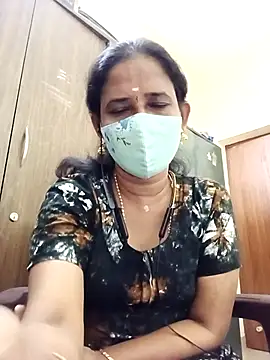 Snapshot of tamil_Boomika chatting on 7, 4, 2026 tamil Boomika online show from 7, 4, 2026