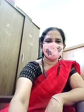 Snapshot of tamil_Boomika chatting on 18, 4, 2026 tamil Boomika online show from 18, 4, 2026