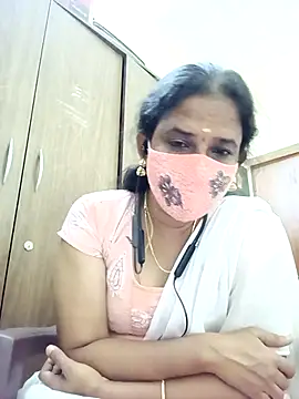 Snapshot of tamil_Boomika chatting on 19, 4, 2026 tamil Boomika online show from 19, 4, 2026