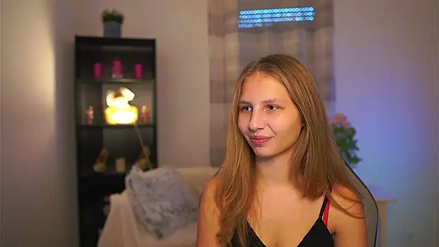 Snapshot of emmie_murray chatting on 8, 1, 2026 emmie murray online show from 8, 1, 2026