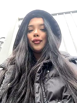 kiss Lissa online show from 14, 11, 2025