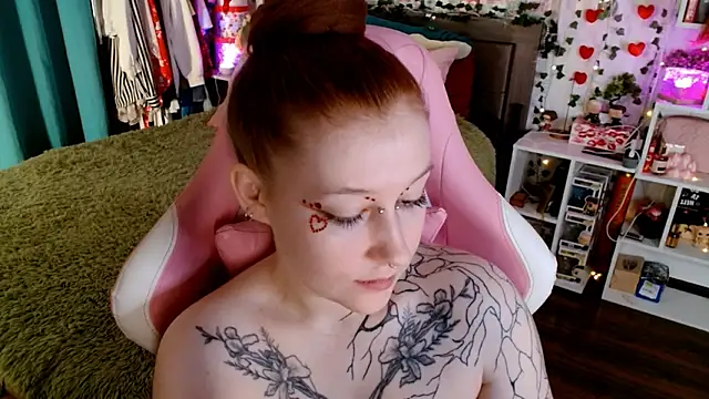 Ayla Hicks online show from 19, 3, 2026