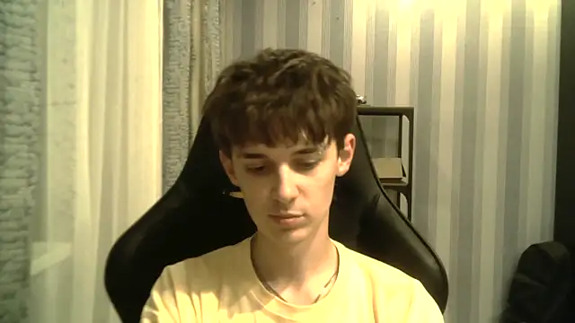 Hoot Dude  online show from 26, 11, 2025