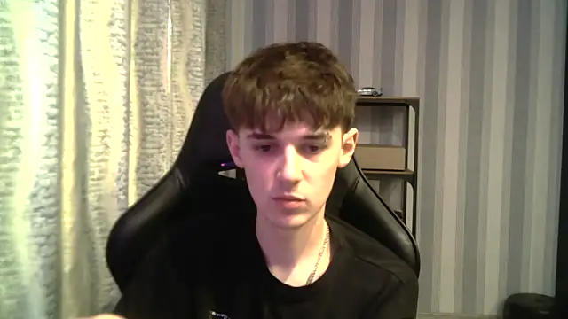 Hoot Dude  online show from 18, 12, 2025