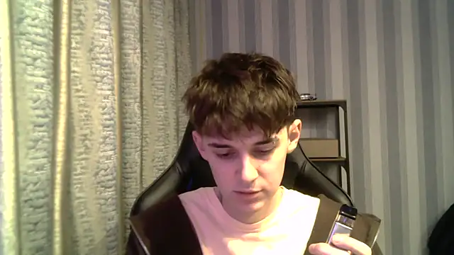 Hoot Dude  online show from 19, 12, 2025