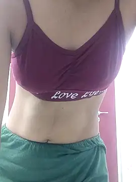 Snapshot of itz_neha chatting on 3, 10, 2025 itz neha online show from 3, 10, 2025