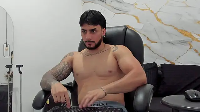 Miike Stone1 online show from 17, 11, 2025