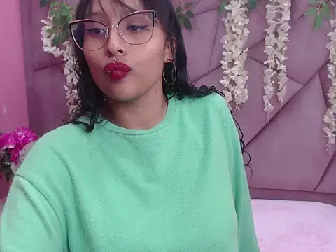 Snapshot of LILI_CANDIES chatting on 30, 9, 2025 LILI CANDIES online show from 30, 9, 2025