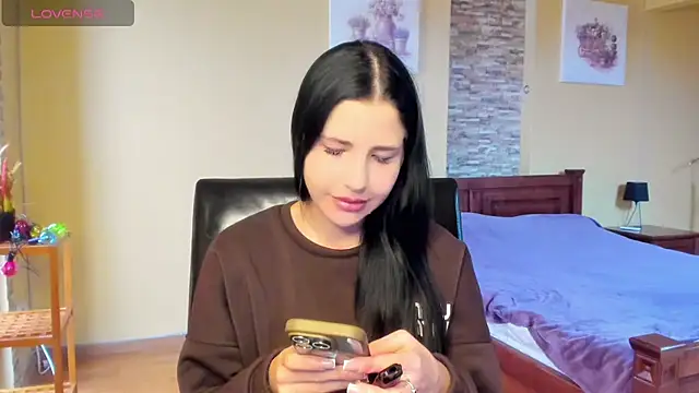 Malibu J online show from 23, 11, 2025