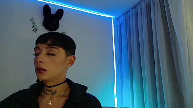 Snapshot of David_Fox01 chatting on 2, 10, 2025 David Fox01 online show from 2, 10, 2025