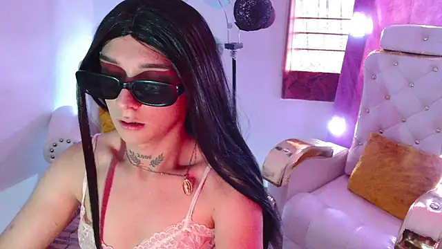 Snapshot of David_Fox01 chatting on 2, 12, 2025 David Fox01 online show from 2, 12, 2025