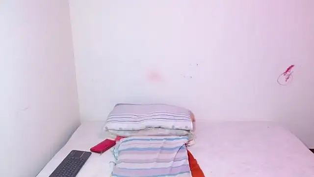 lorenacapelli online show from 21, 11, 2025