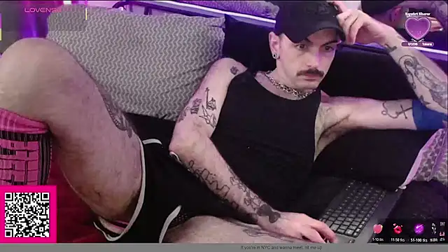 Snapshot of hungbot chatting on 23, 3, 2026 hungbot online show from 23, 3, 2026