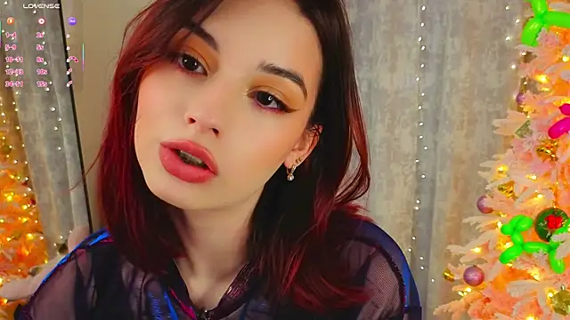 Snapshot of LunaraRada chatting on 10, 1, 2026 LunaraRada online show from 10, 1, 2026