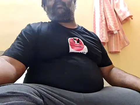 Snapshot of BigShowXxXx@xh chatting on 28, 5, 2026 BigShowXxXxxh online show from 28, 5, 2026