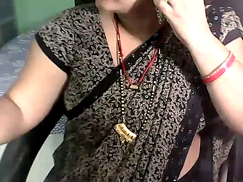 BABITA KUMARII online show from 25, 10, 2025