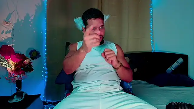 LucasGaeel online show from 11, 11, 2025