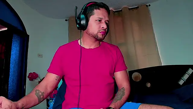 LucasGaeel online show from 18, 11, 2025