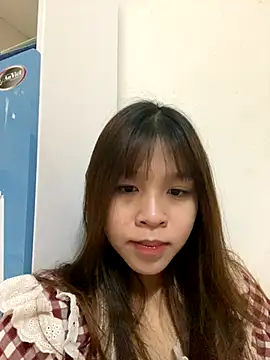 Snapshot of Hanaa07_ chatting on 17, 10, 2025 Hanaa07  online show from 17, 10, 2025