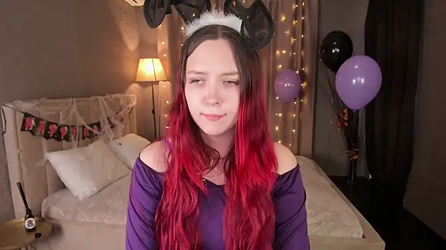 Monica  Queen online show from 26, 10, 2025