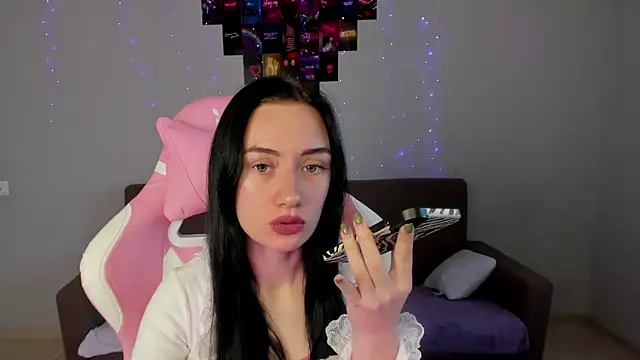 Arina Meow19 online show from 8, 11, 2025